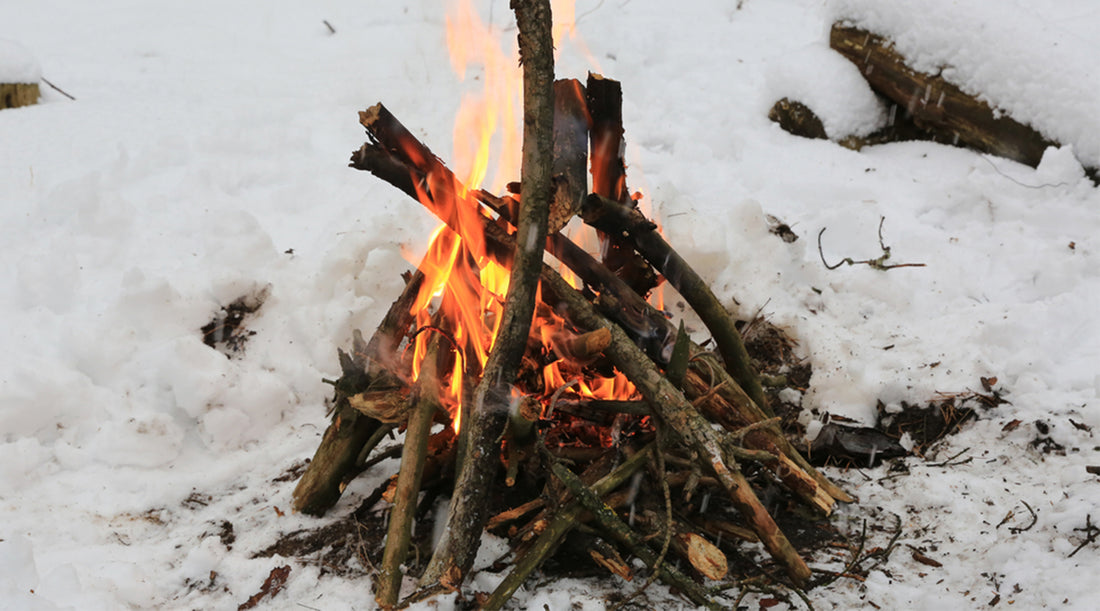 13 Tips to Start a Fire in Wet and Cold Conditions