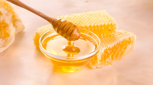 11 Best Survival Uses of Honey