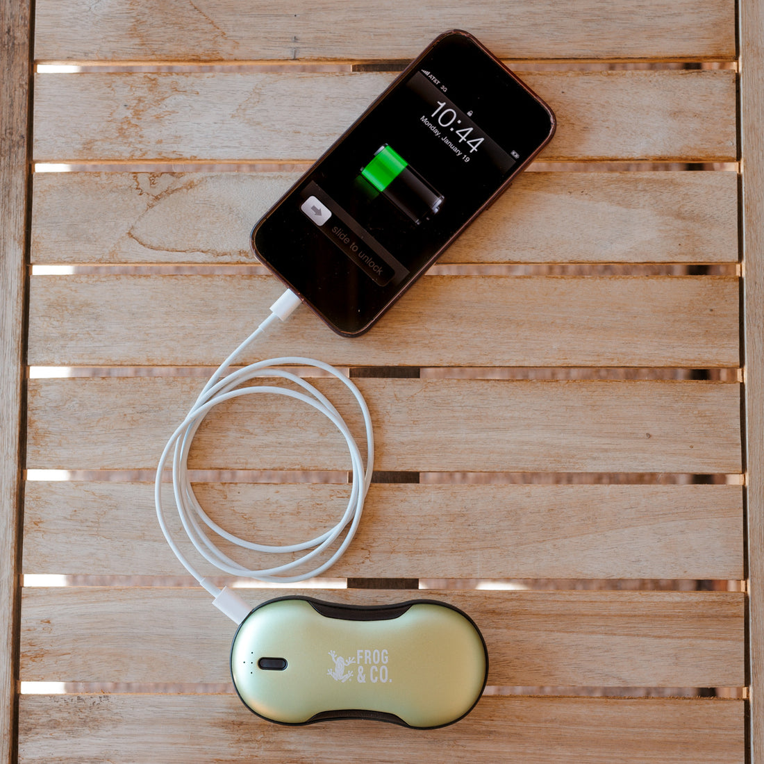 QuickHeat Pro Essential 130° Hand Warmer & Power Bank Survival Frog